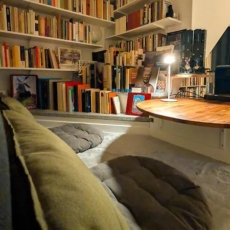 Traumwohnung In Der Galerie, Kunst, Garten, Pool *