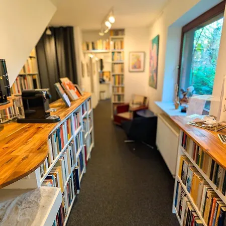 Traumwohnung In Der Galerie, Kunst, Garten, Pool Daire