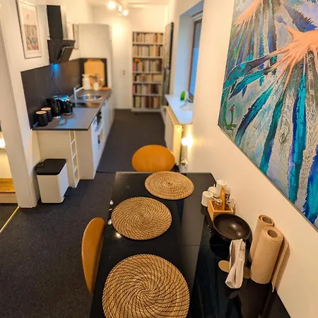 Traumwohnung In Der Galerie, Kunst, Garten, Pool Apartman