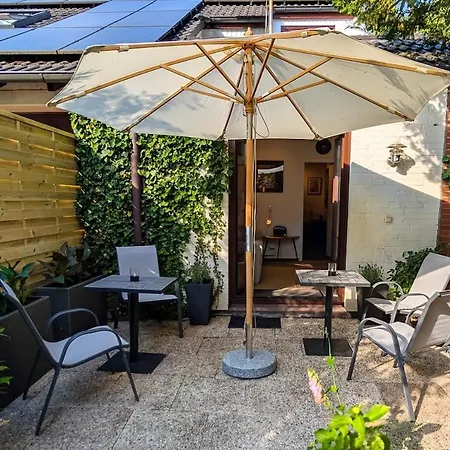 Traumwohnung In Der Galerie, Kunst, Garten, Pool Worpswede
